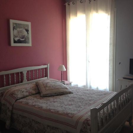 수즈-라-루스 Logis Du Comte B&B 외부 사진